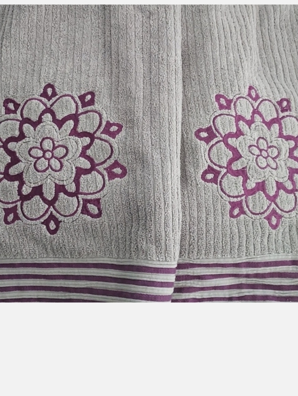 New Kassa Fina Set Of Floral Mandala Bath Towels